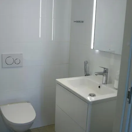 Spacious For 4 With Sauna